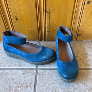 Dansko Emmie Slip-On Teal Blue Sz 38 US 7.5-8